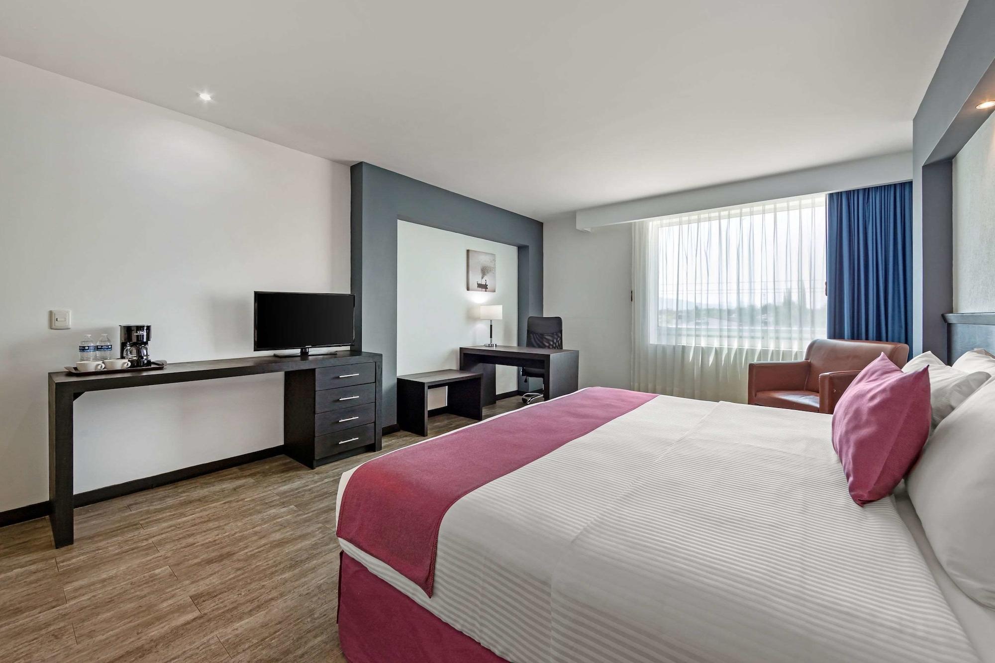 Comfort Inn Morelia Esterno foto